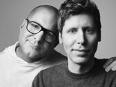 Sam Altman és Jony Ive közösen fejlesztenek egy új mesterséges intelligenciával működő kütyüt. (Kép forrása: OpenAI)
