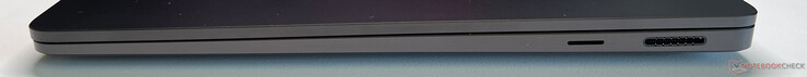 Jobbra: microSD kártyaolvasó, Surface Connect port