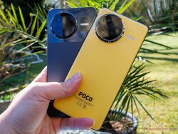 Poco F7 Pro és a Poco F7 Ultra (balról jobbra, kép forrása: Daniel Schmidt)