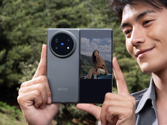 Az X Fold5 az OriginOS 5 helyett a Android 15 alapú FuntouchOS 15-öt futtatja Indiában. (Kép forrása: Vivo)