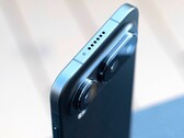 Honor népszerűsíti a Magic 8 Pro Air-t, mint egy vékony és kompakt okostelefont zászlóshajó kamerával (Kép forrása: Weibo)