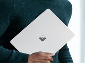 A Surface Laptop 13-inch a Microsoft által jelenleg forgalmazott legkisebb laptop.
