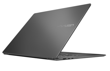 MSI Prestige 16 AI+ - Platina szürke. (Kép forrása: MSI)