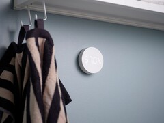 Az IKEA Timmerflotte hőmérséklet/páratartalom érzékelője (a képen) már kapható az Egyesült Királyságban. (Kép forrása: IKEA)