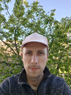 Selfie a realme 16 Pro-val