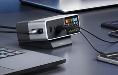 A Cuktech 30 Ultra akár 300 wattos teljesítményt biztosít egyszerre több eszköz számára.