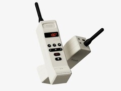 A Trozk mobil töltőjét a Motorola DynaTAC 8000X mintájára tervezték.