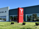 Egy Tesla szervizközpont (Kép forrása: Dilip Vishwanat/SLBJ)