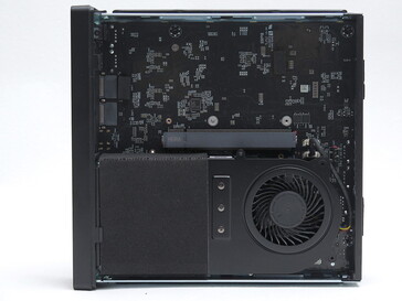 Minisforum MS R1 R1 másik része a belső részek (Kép forrása: PC Watch)