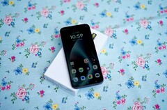 A Motorola Moto G87 nagyon fényes AMOLED kijelzővel rendelkezik, ami nem mindig pozitív.