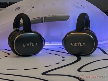 A Clip 2 fülhallgató előlapja.