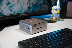 Geekom A5 2027 Edition AMD Ryzen 7 7730U processzorral