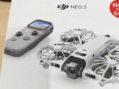 A Neo 3 és az új RC Mini távirányítója.