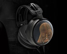 Az Audio-Technica bejelentette a limitált kiadású ATH-AWSW-DV fa fejhallgatót, amelyet a Star Warsból ismert Darth Vader díszít. (Kép forrása: Audio-Technica)