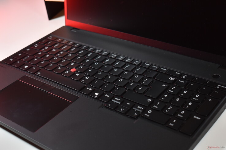 Lenovo ThinkPad P16s Gen 4 AMD: Billentyűzet