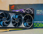 Asus ROG Astral GeForce RTX 5080 OC az Asus ROG Astral RTX 5080 OC felülvizsgálatában