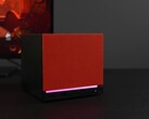 Steam Machine mini PC piros előlappal és RGB-megvilágítással