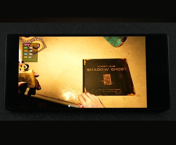 Resident Evil Requiem játékmenet a Android oldalon PC emuláción keresztül, 100 FPS feletti teljesítményt mutat.