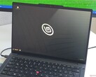 A Lenovo ThinkPad T14 Gen 7, Linux Mint operációs rendszerrel.