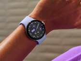 A jövőben a Google Pixel Watch állítólag egy csatlakoztatott okostelefon segítségével is feloldható lesz.