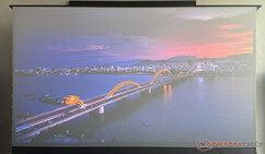 Nappali fényben (ablak elől jobbra)