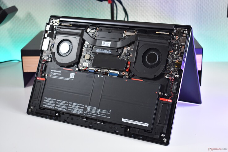Lenovo ThinkPad X9-15p Gen 1: Belső alkatrészek