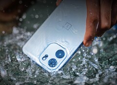 A OnePlus Nord CE6 vízálló, és az érintőképernyőnek a nedves ujjakra is reagálnia kell.