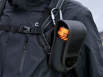 Az Olight Marauder 3 tokban kerül forgalomba.