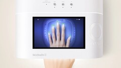 A beépített kamerának és a kijelzőnek köszönhetően ellenőrizhető a kéz helyzete és a megfelelő megvilágítás.