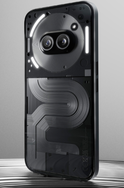 A Nothing Phone (2a) Plus fekete színben