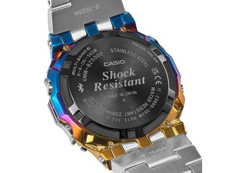 A Casio G-Shock GMW-BZ5000RC-1 óra