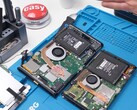 A Nintendo Switch 2 szétszedett nézete, amely a belső alkatrészeket, köztük az akkumulátort, a ventilátort és az alaplapot mutatja (Kép forrása: Phone Repair Guru a YouTube-on)