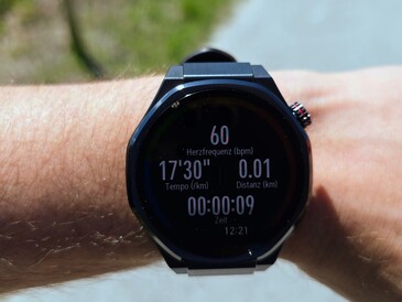 Honor Watch 5 Ultra: Kültéri megtekintés