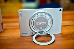 A Lenovo Tab Plus Gen 2 kerek állványa rendkívül sokoldalú.