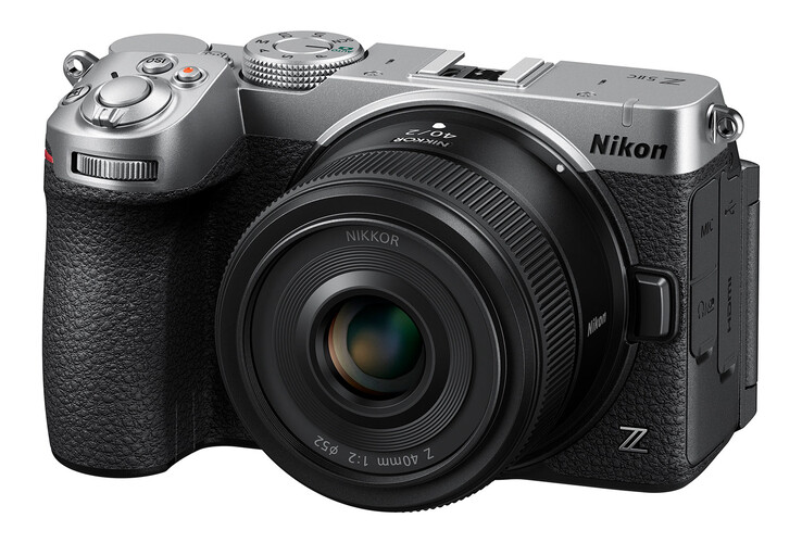 Nikon Z5IIC tükör nélküli fényképezőgép.