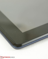 A 10.16 mm vastagsággal az A10 nem olyan vékony, mint a Lenovo Lynx K3011