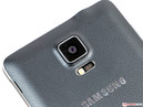 A hátlapi kamera megegyezik a Galaxy S5 fegyverével.