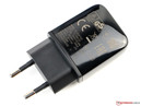 A töltő adapter kicsit gyenge.
