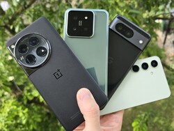 Összehasonlítás: OnePlus 12, Google Pixel 8, Samsung Galaxy S24 és Xiaomi 14. A felülvizsgálati egységeket a Google, a OnePlus és a Xiaomi bocsátotta rendelkezésünkre.
