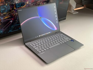 Asus Googlebook 14 matt OLED-panellel