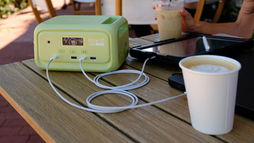 A Bluetti Elite 10 réti zöld színben (Kép forrása: Bluetti)