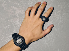 A Casio G-Shock Nano DWN-5600 gyűrűs órája (a képen) Európában is megjelenik. (Kép forrása: Casio)
