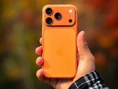 A képen látható iPhone 17 Pro utódja kisebb lyuknyílást kaphat (Kép forrása: Abhinav Choudhary)