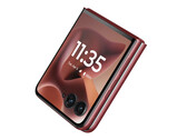 A Razr 60 Ultra a Android 15 weboldalt fogja futtatni, amikor még idén megjelenik. (Kép forrása: via Evan Blass)