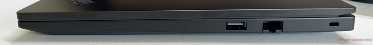 Rendben: USB-A 3.2 Gen 2 (10 Gbit/s), Gigabit Ethernet, Kensington biztonsági nyílás