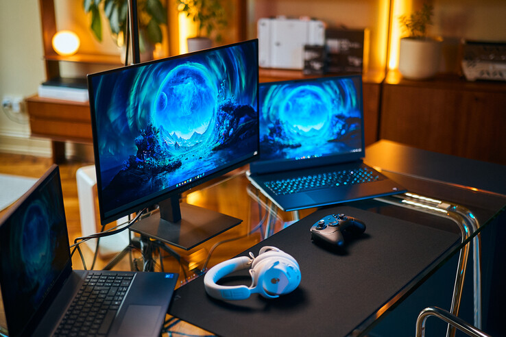 A költséghatékony színbajnok: Annak ellenére, hogy ára csupán töredéke a drágább modelleknek, az Alienware AW2726DM QD-OLED-panele kivételesen jól reagál a kézi kalibrálásra – az átlagos DeltaE színhibákat 1,9-re csökkenti, ezzel fe