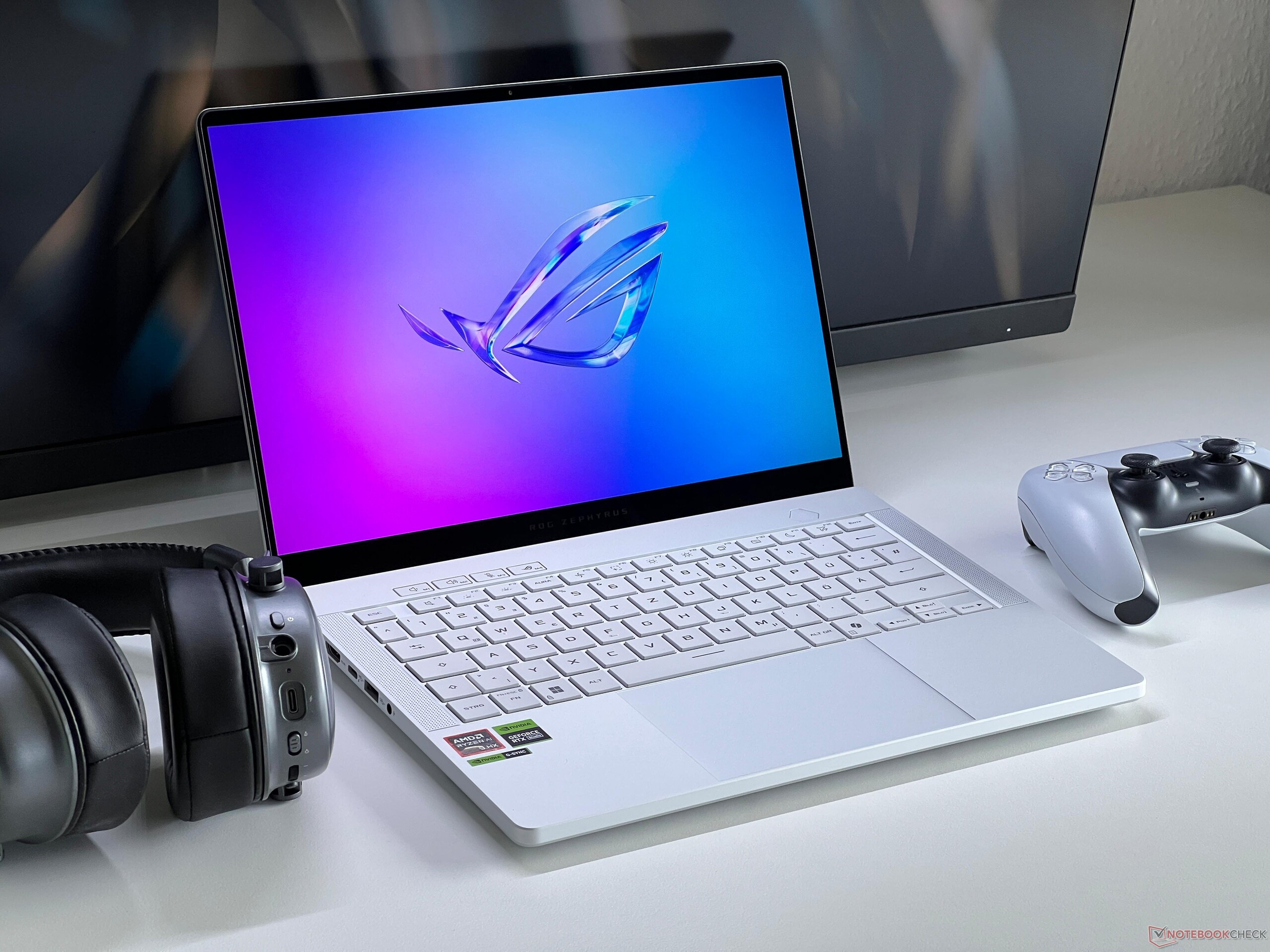 rog zepyhrus g14 5070 ti tok 03