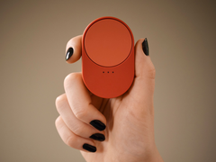 Két új IKEA távirányító (a képen látható Bilresa görgetőkerékkel) már úton van. (Kép forrása: IKEA)