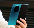 A Vivo X Fold 6.