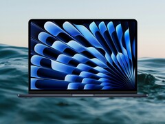 A Apple MacBook Air 13 M4 (2025) 13,6 hüvelykes Liquid Retina IPS kijelzővel rendelkezik. (Kép forrása: Apple/Amazon, Unsplash, szerkesztve)